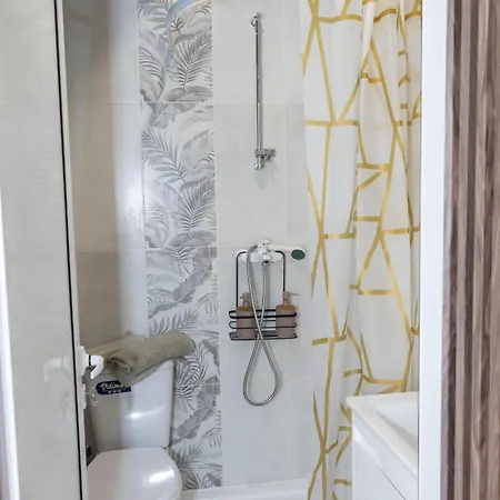 Good Mood & Parking 普罗夫迪夫