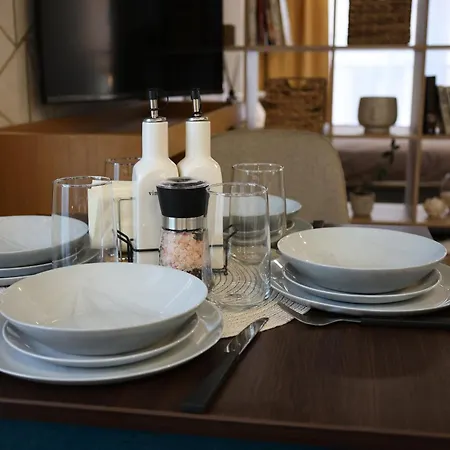 Good Mood & Parking Apartman *