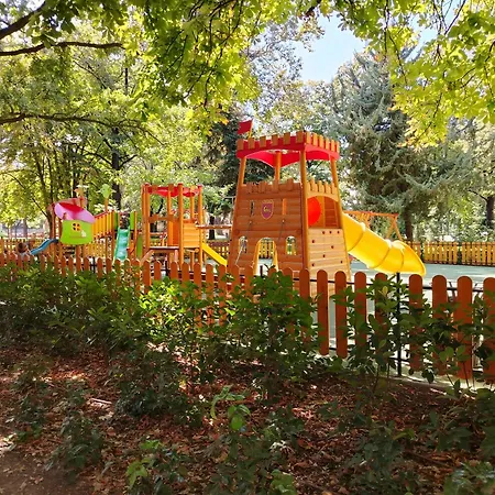 Good Mood & Parking *