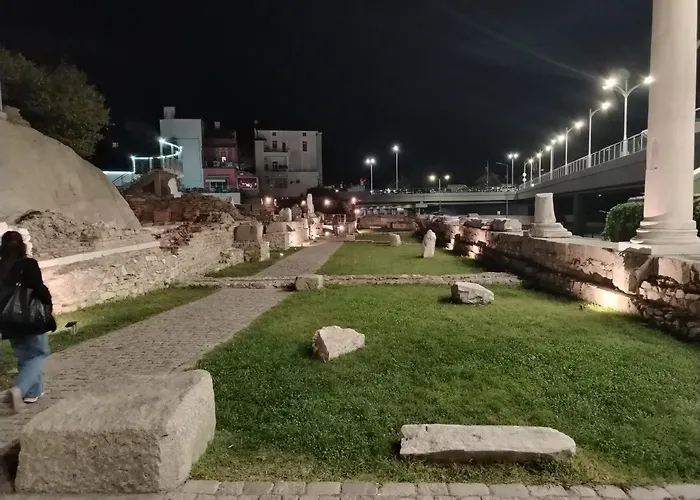 Good Mood & Parking Апартаменти