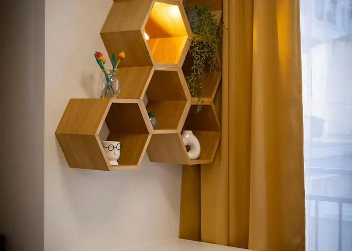 Good Mood & Parking * Пловдив